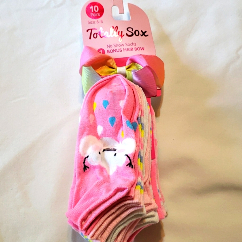 Girls 10 Pairs Socks plus Hair Bow
